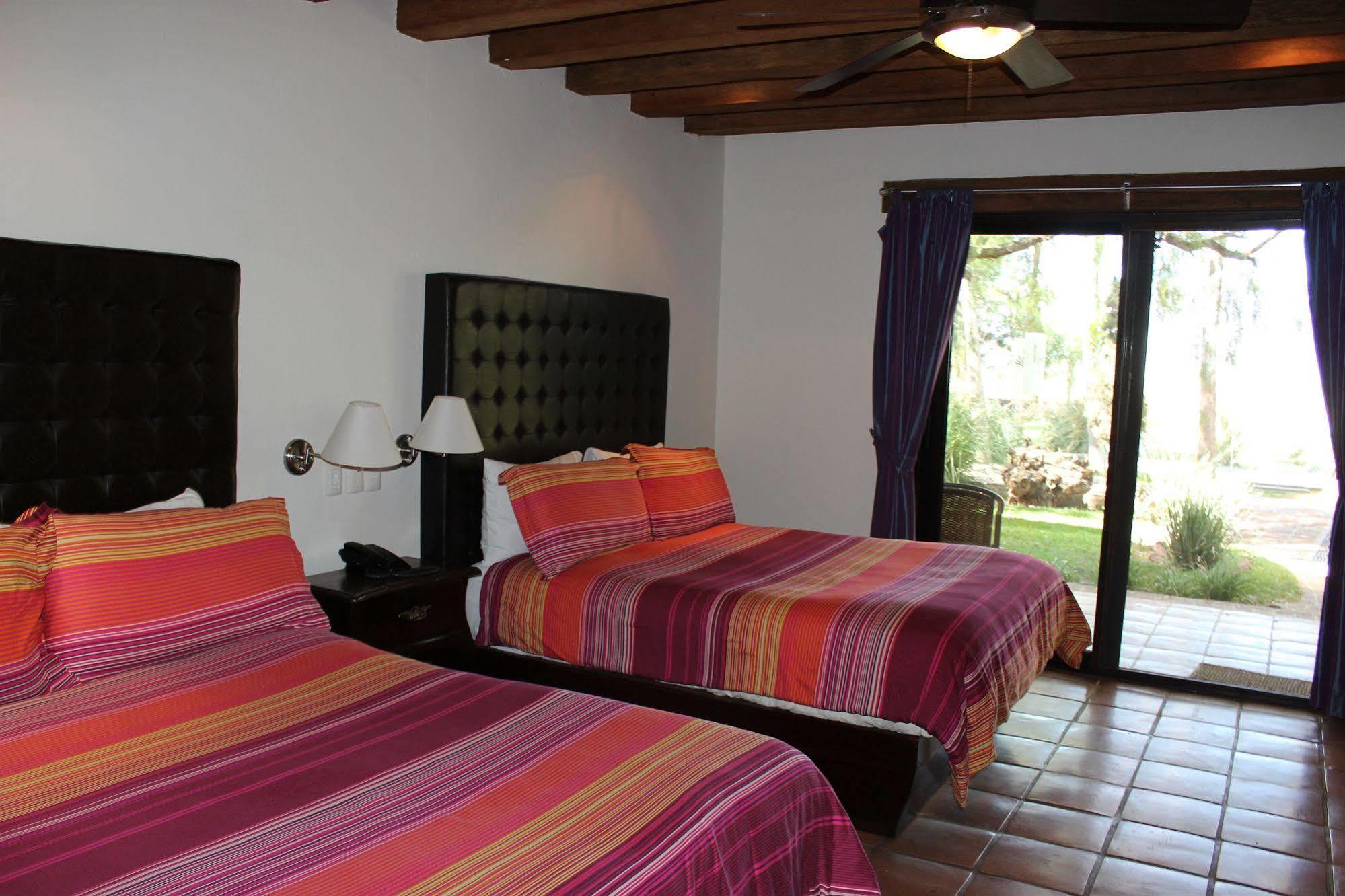 Quinta San Carlos San Pedro Tesistan Ngoại thất bức ảnh